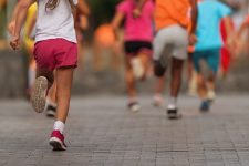 sesi-runners-realiza-corrida-com-criancas-e-arrecada-brinquedos-para-doacao,-em-campina-grande