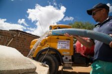 exercito-comeca-a-suspender-operacao-carro-pipa-na-paraiba-e-pode-deixar-270-mil-pessoas-sem-agua