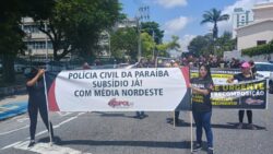 policiais-civis,-penais-e-militares-fazem-protesto-em-joao-pessoa