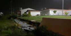 muro-do-hospital-regional-de-sousa-cai-durante-tempestade;-pb-esta-sob-alerta-de-chuvas-intensas